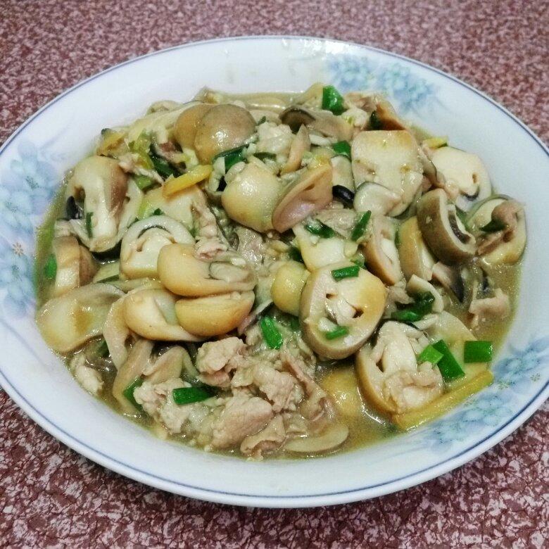 草菇炒肉片