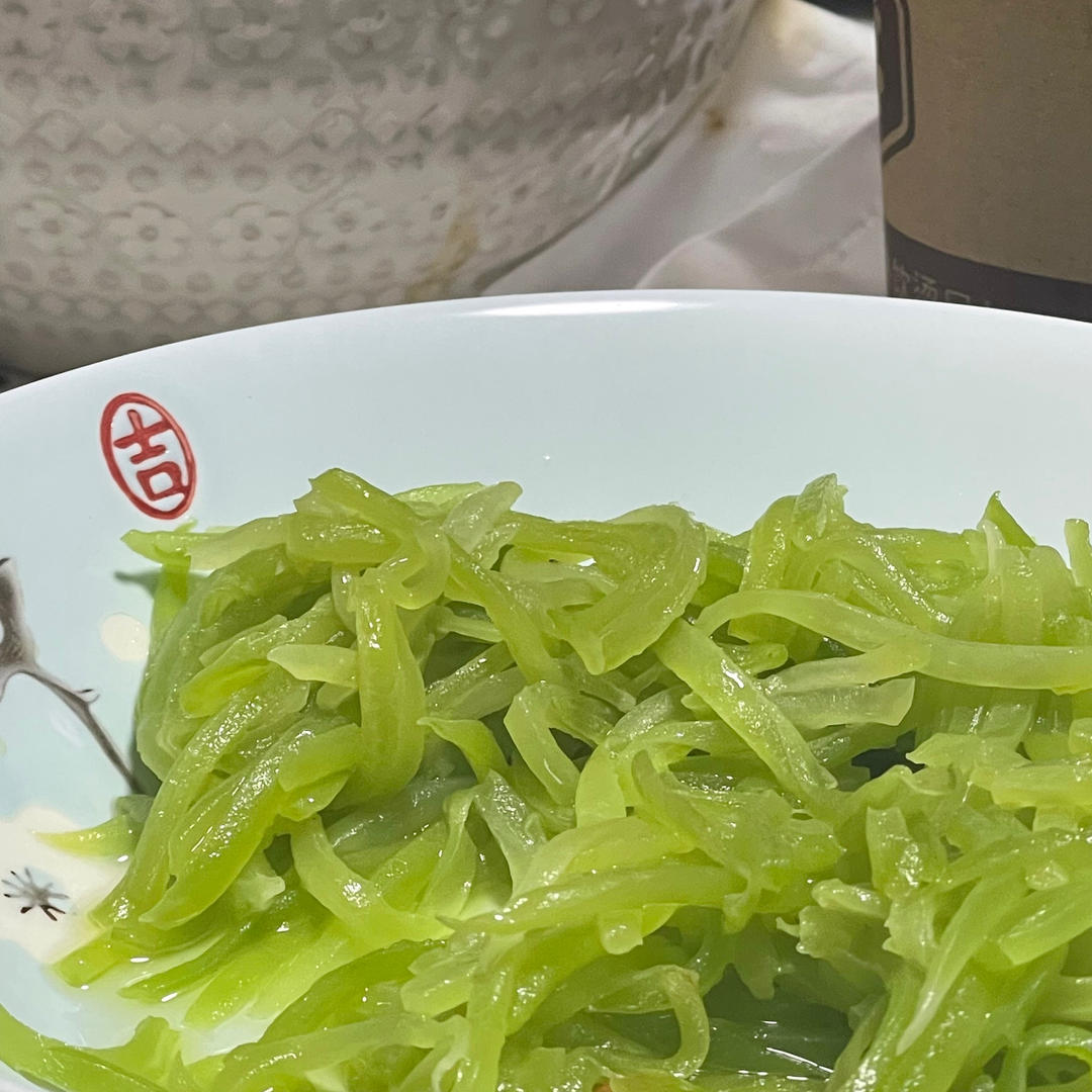 清炒莴笋丝
