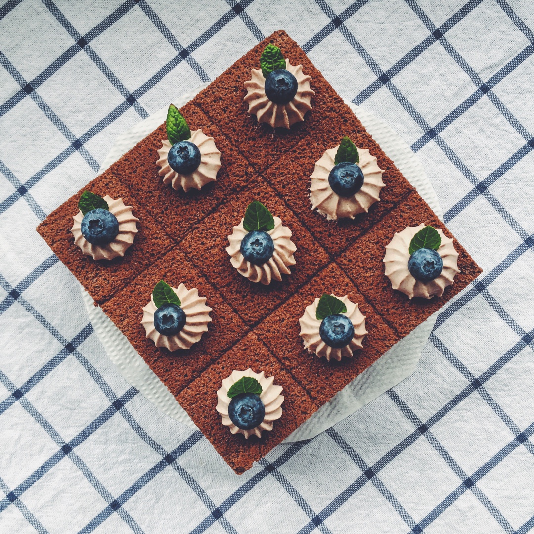 可可方形装饰蛋糕