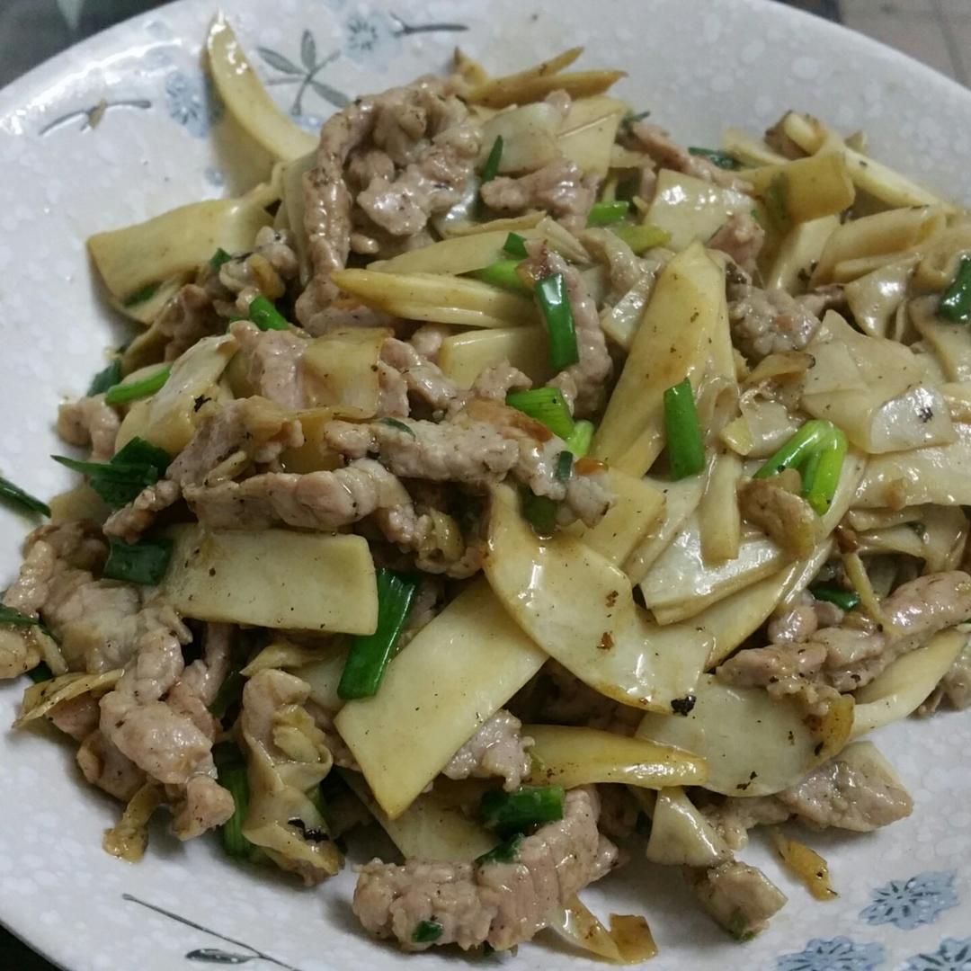 杏鲍菇炒肉片