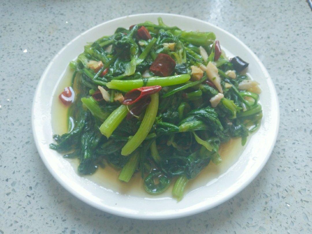 清炒茼蒿