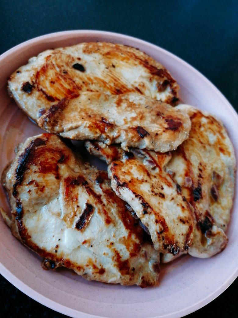 蚝油煎鸡胸肉（真的只要腌了就炒鸡嫩！（新增微波式