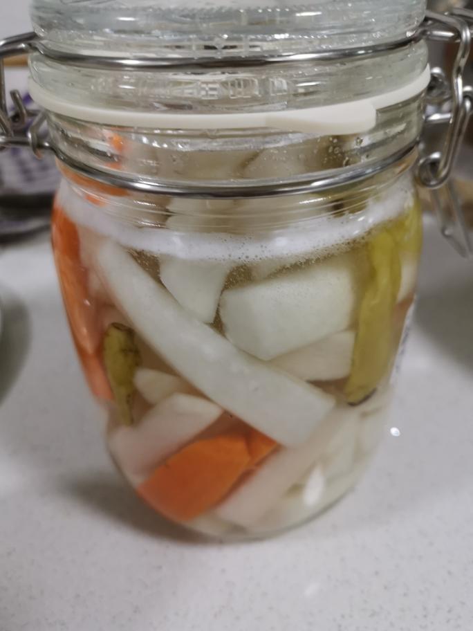爽口下饭的萝卜泡菜
