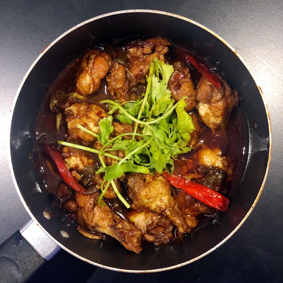 可以吃几碗饭的广东鸡煲奇味鸡煲