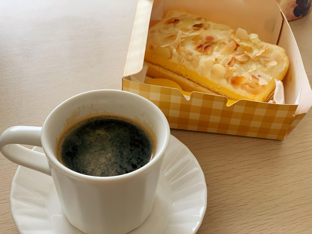 老式咸奶油蛋糕