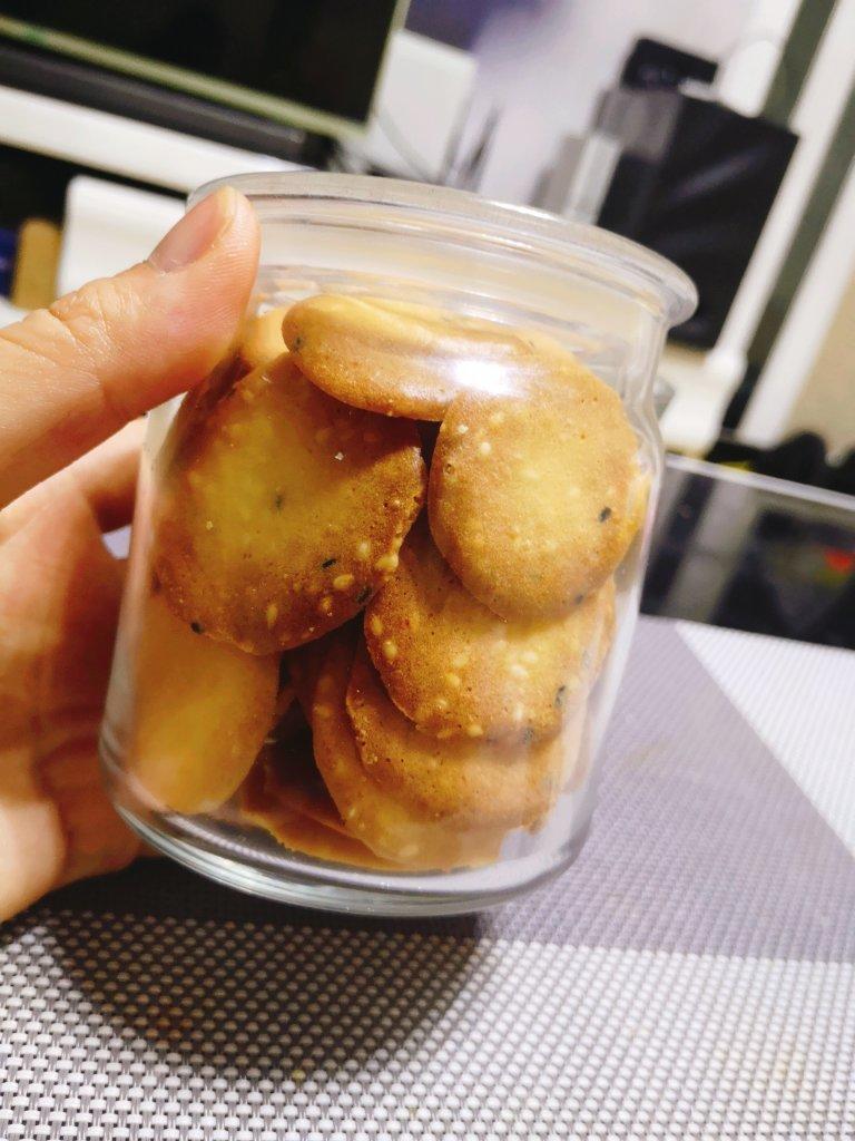 脆香 鸡蛋芝麻薄饼