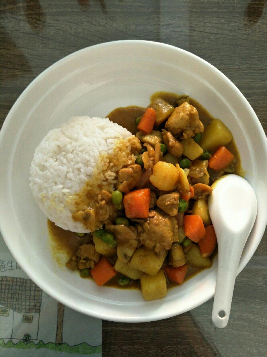 咖喱鸡肉饭