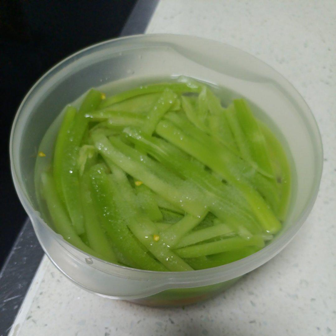 腌萝卜，酸甜爽口