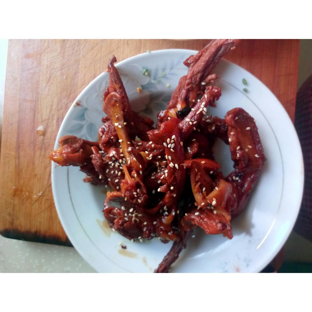 酱烧鸭锁骨