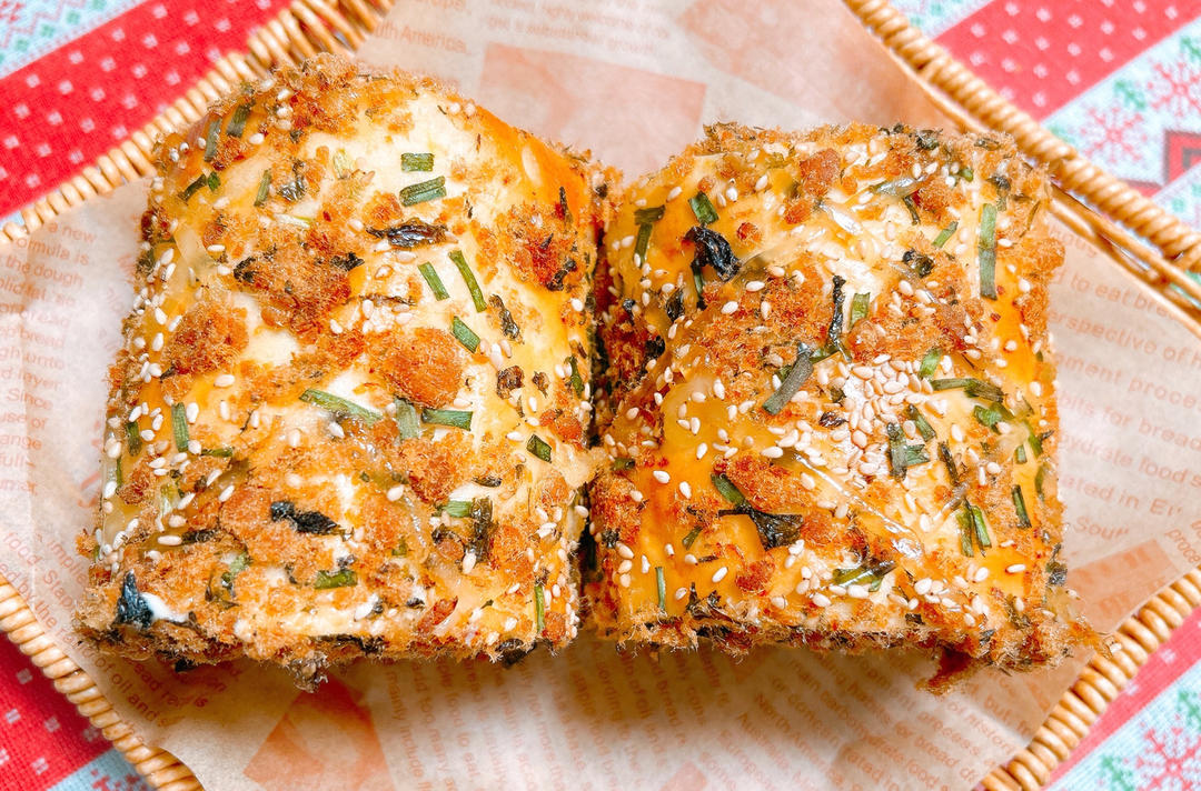 香葱肉松面包卷