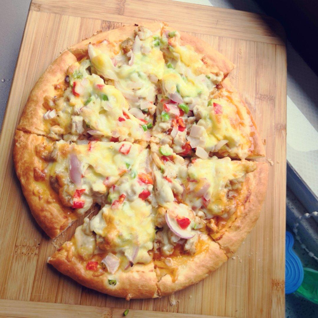 亦晓仙做的8寸纯手工什锦披萨