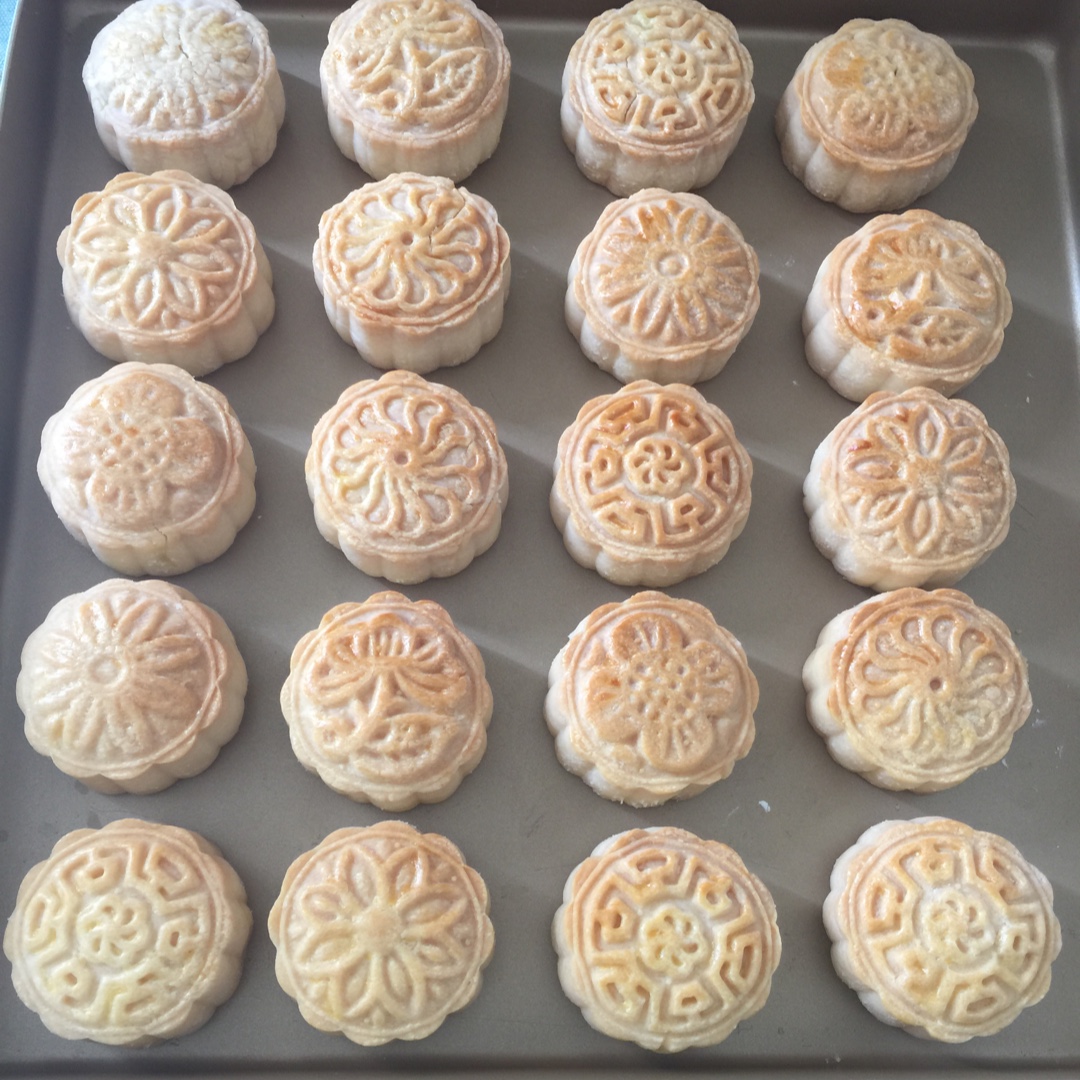 金沙奶黄月饼