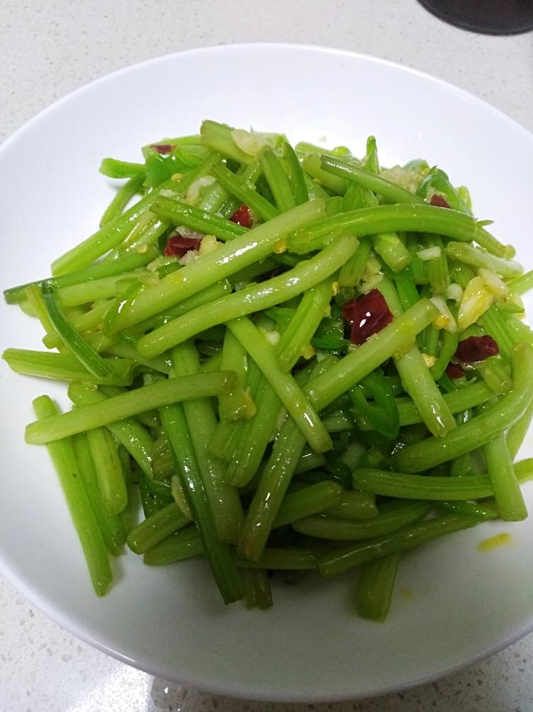 炒红薯杆子