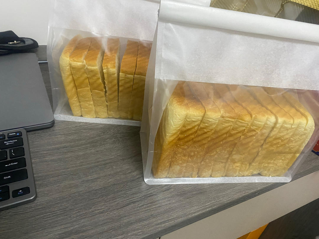 基本鲜奶吐司