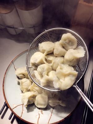 堂妈小厨——金牌黄瓜虾仁水饺的做法 步骤18