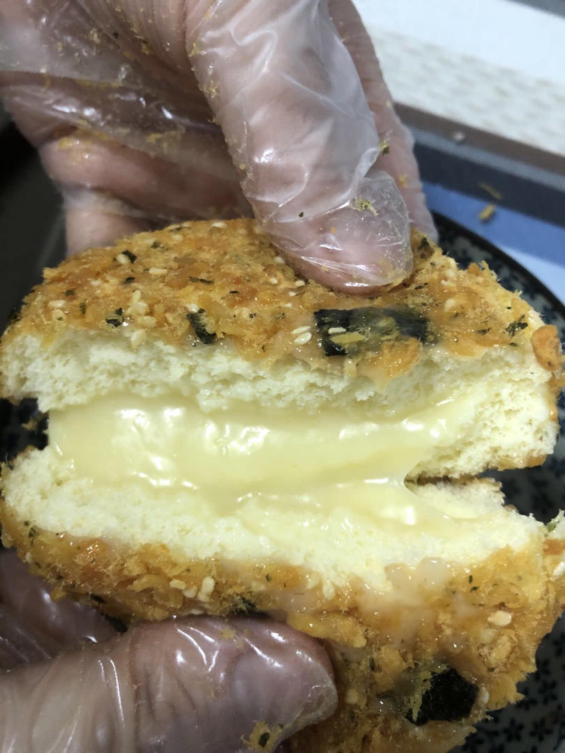 爆浆肉松小贝
