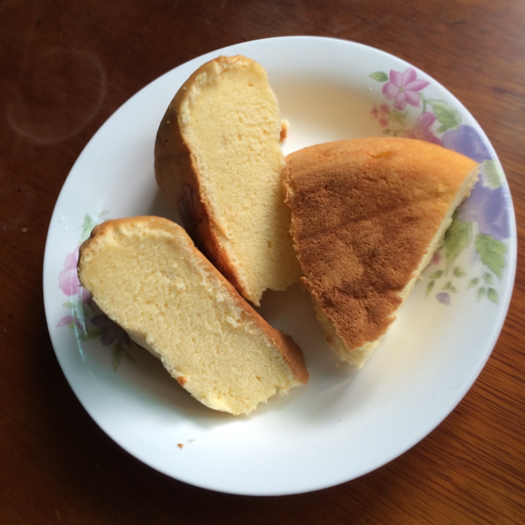 电饭锅蛋糕、很松软哦～