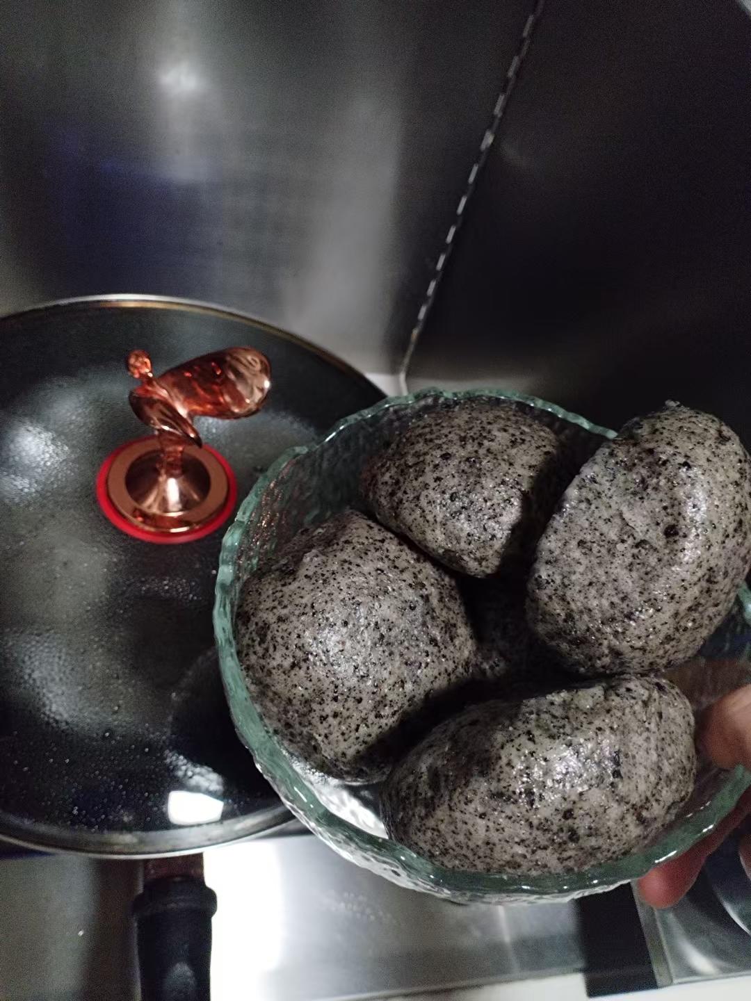 黑芝麻馒头（一发）