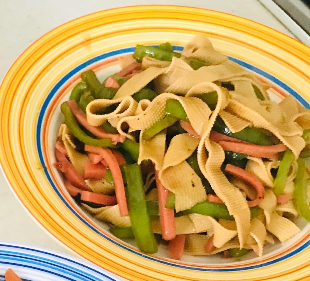 尖椒炒豆皮