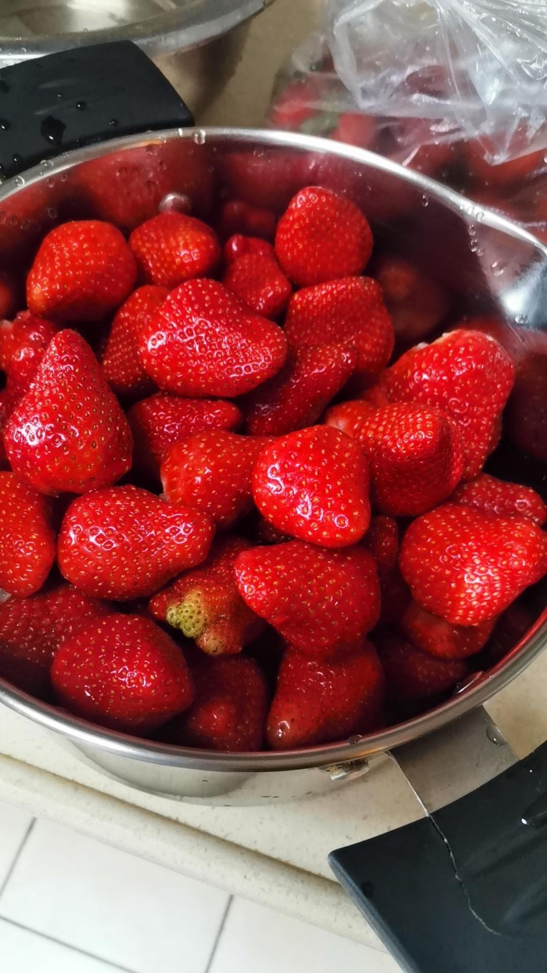 《Tinrry下午茶》番外篇-满满果肉的草莓果酱