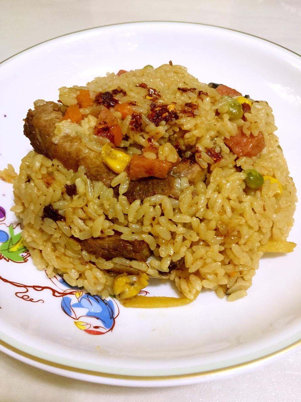 喷香排骨焖饭（爆好吃）