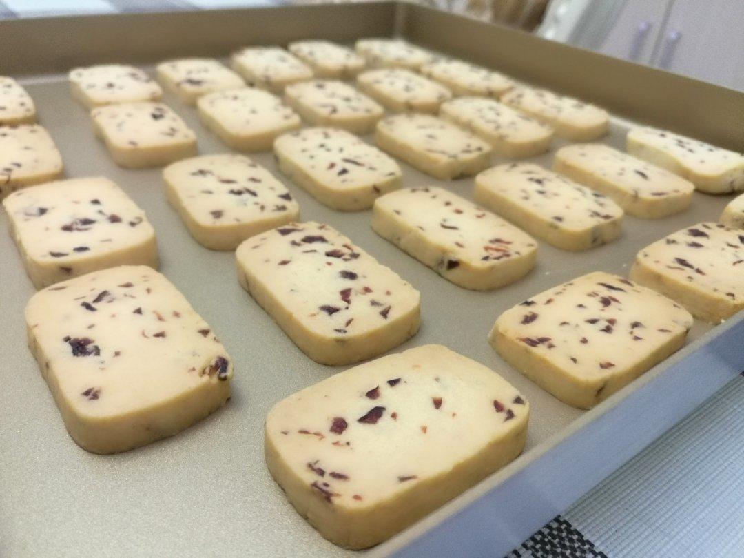 蔓越莓饼干的做法（烤箱做饼干）