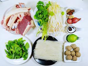 越南牛肉米线·附牛肉汤底熬法的做法 步骤1