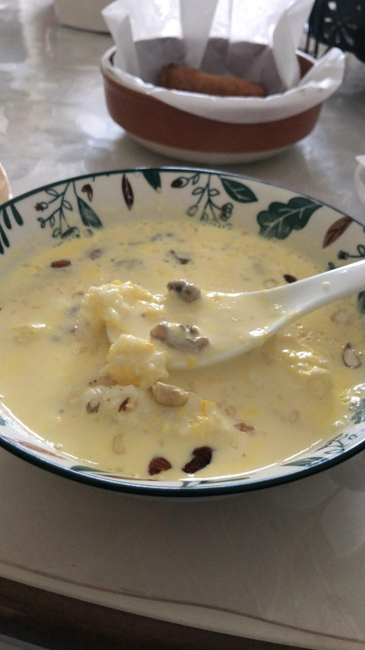 牛奶鸡蛋醪糟（酒酿甜品，不加小苏打的版本）