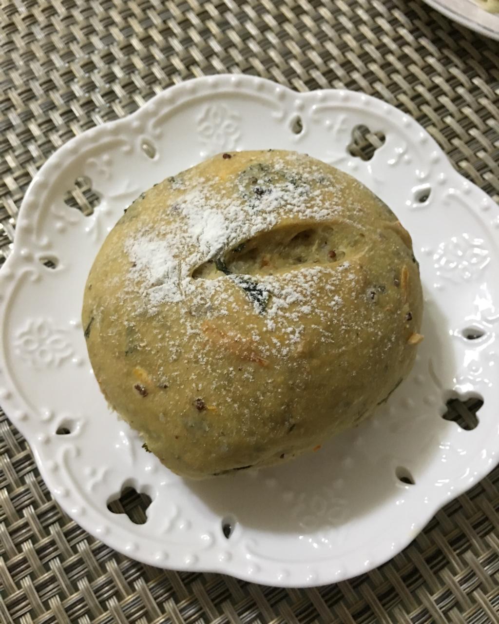 羽衣甘蓝胡萝卜餐包