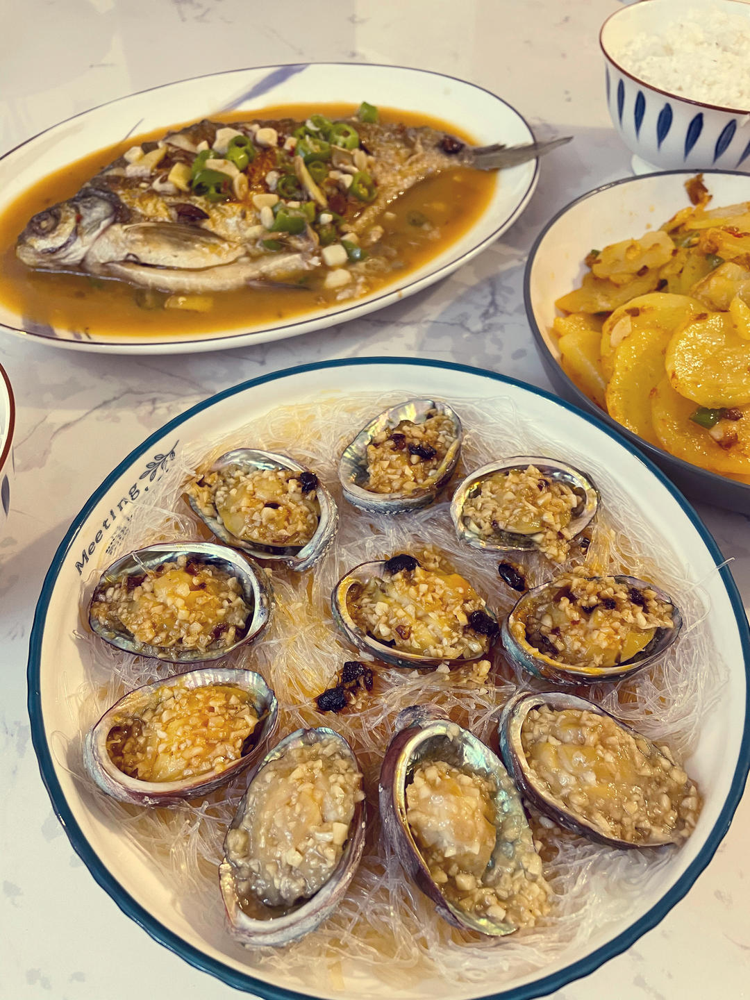 蒜蓉粉丝蒸鲍鱼