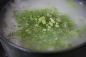 山药芹菜肉末粥——Staub珐琅铸铁锅的做法 步骤7