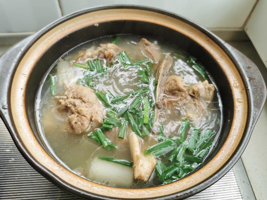 最单纯的大骨头汤