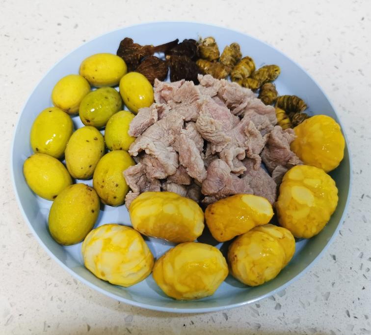 青榄石斛瘦肉汤的做法