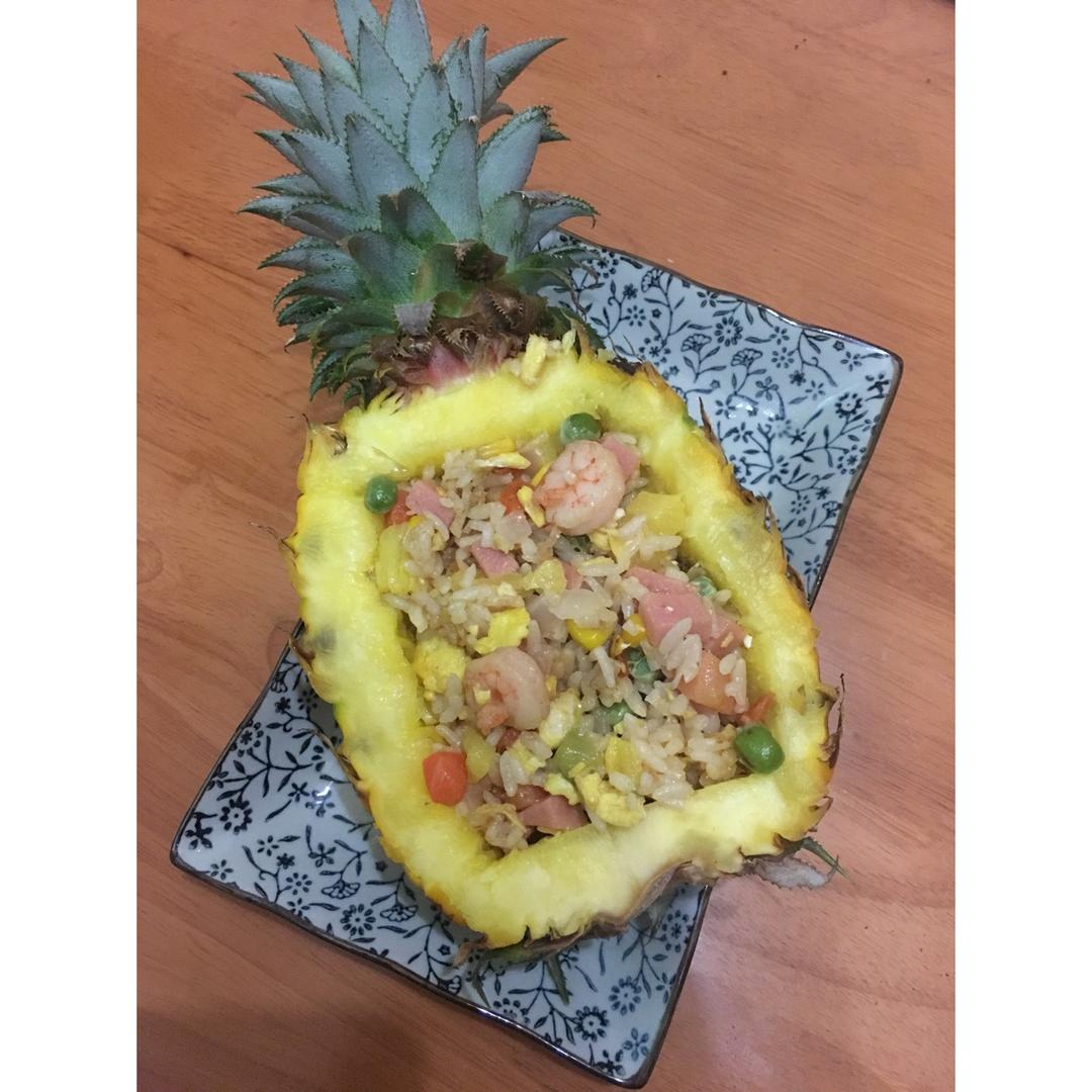 虾仁菠萝炒饭