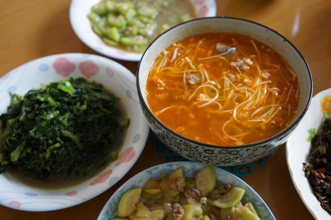 番茄肥牛