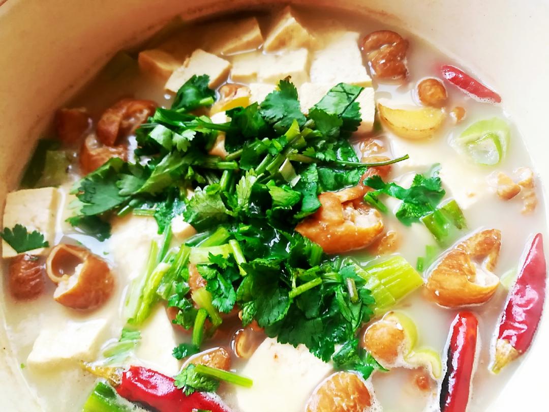 肥肠炖豆腐