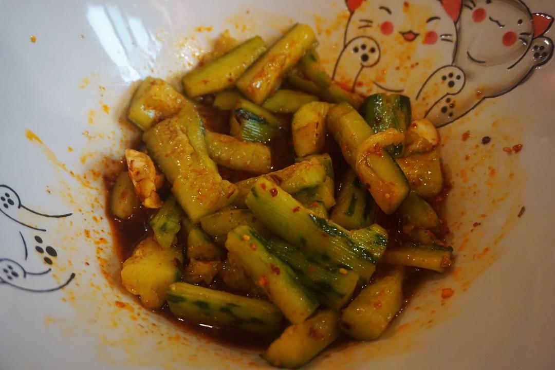 小叶子穿花裤的日常