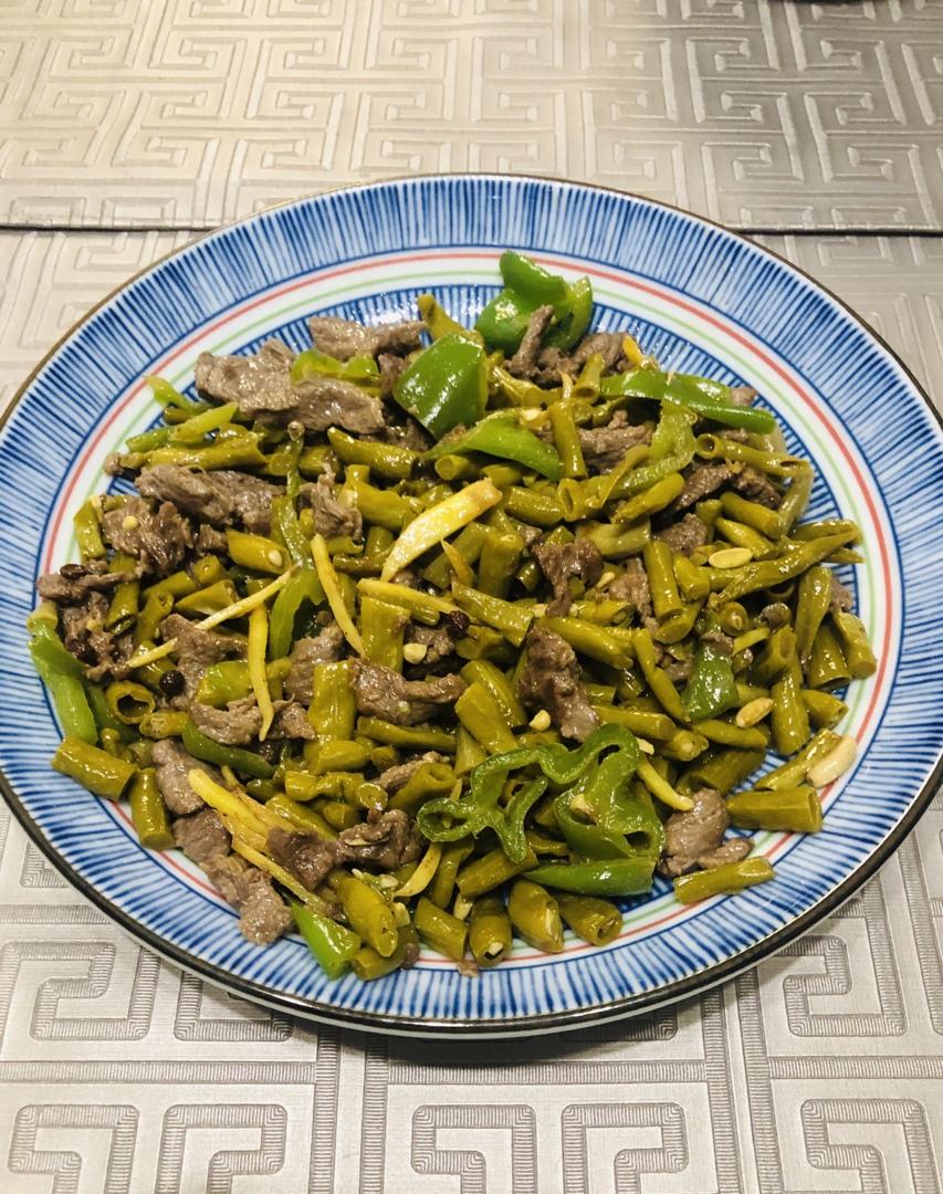 酸豆角炒牛肉（下饭菜）