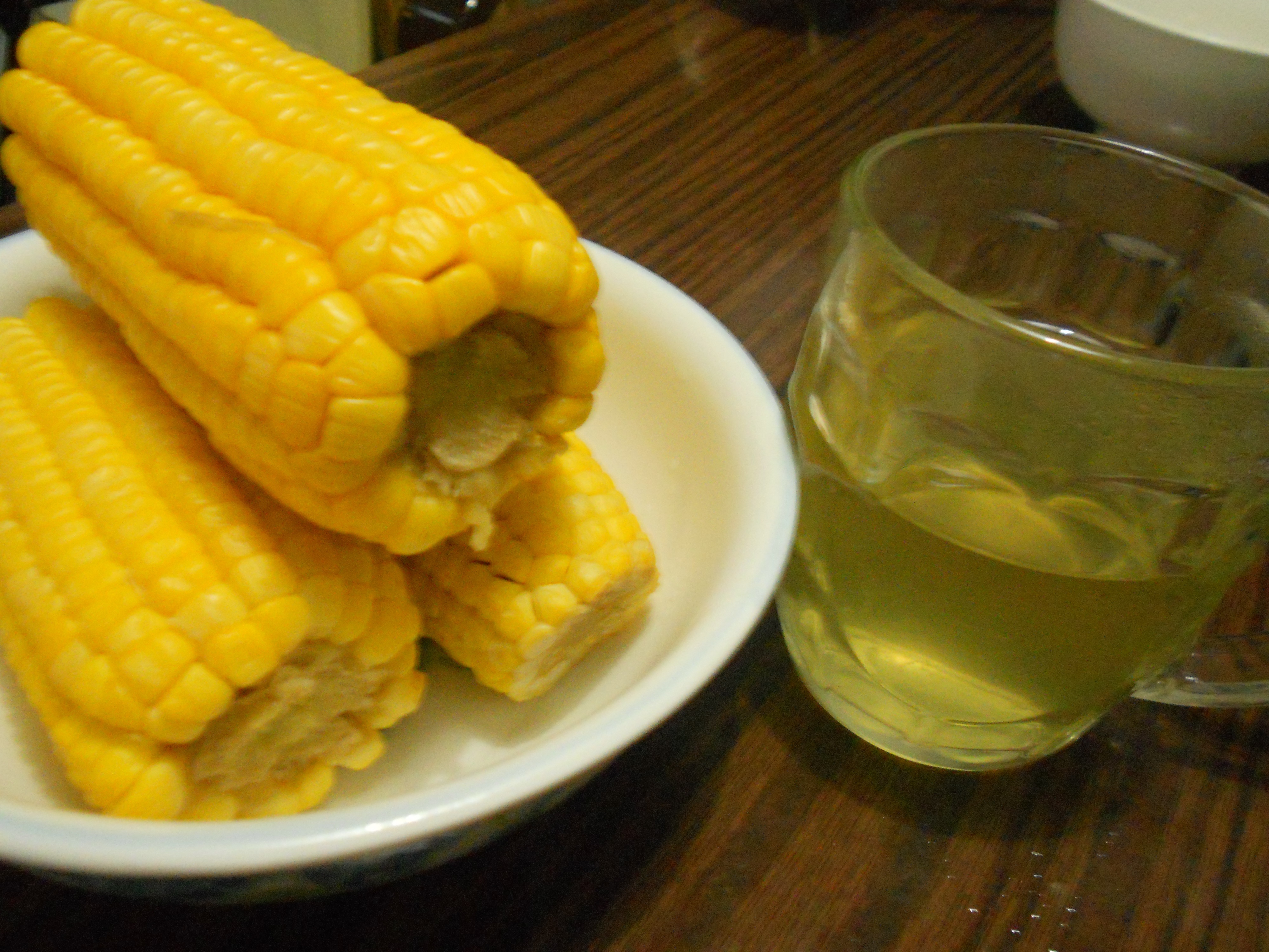 清煮甜玉米