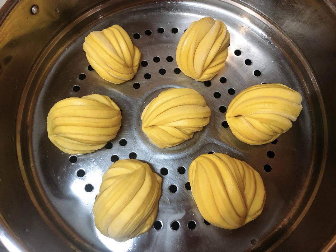 葱油花卷，一根筷子卷出漂亮的造型