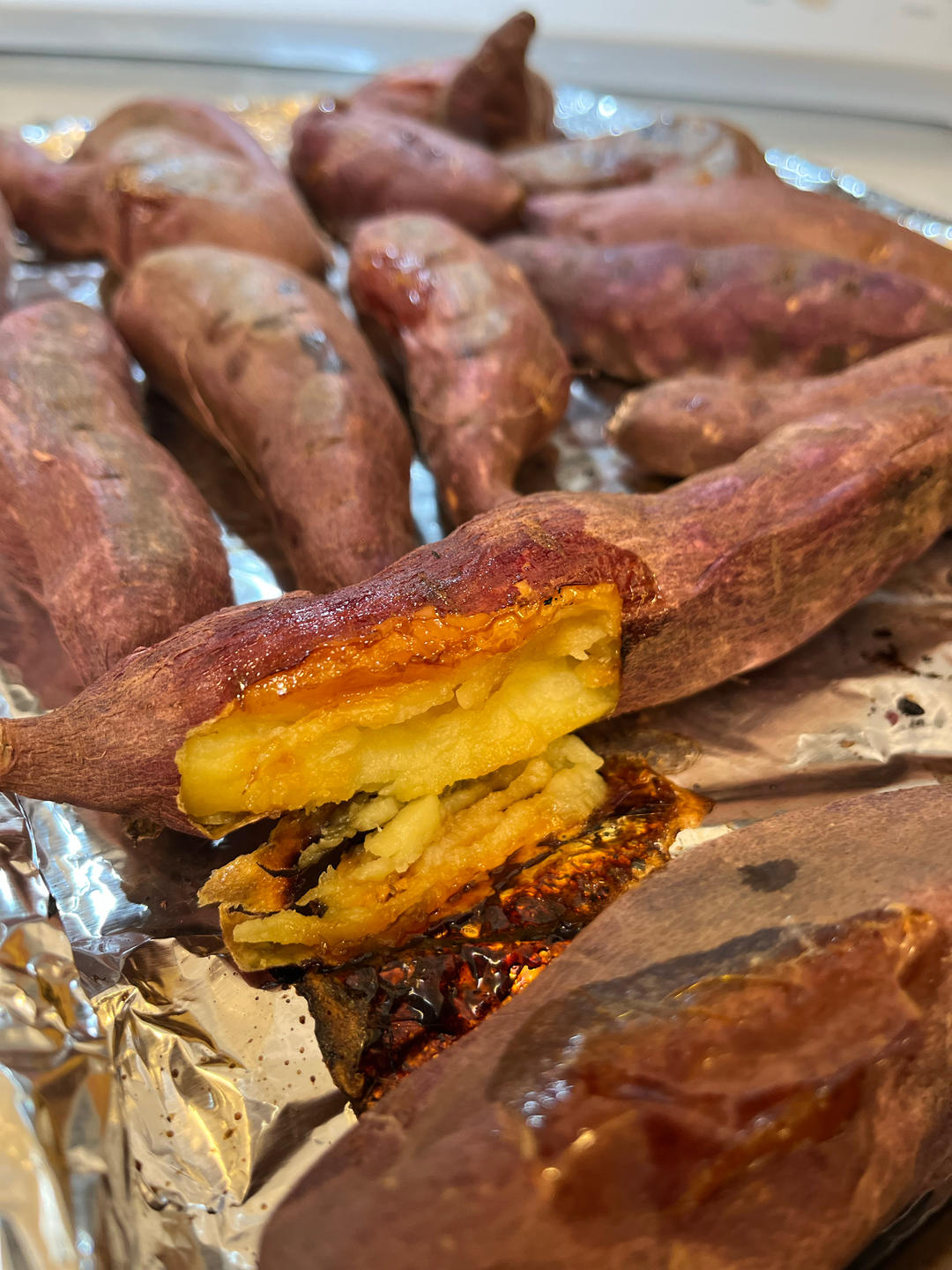 【糯唧唧的烤红薯】糖油四溢皮肉分离外糯里嫩吸溜着吃！