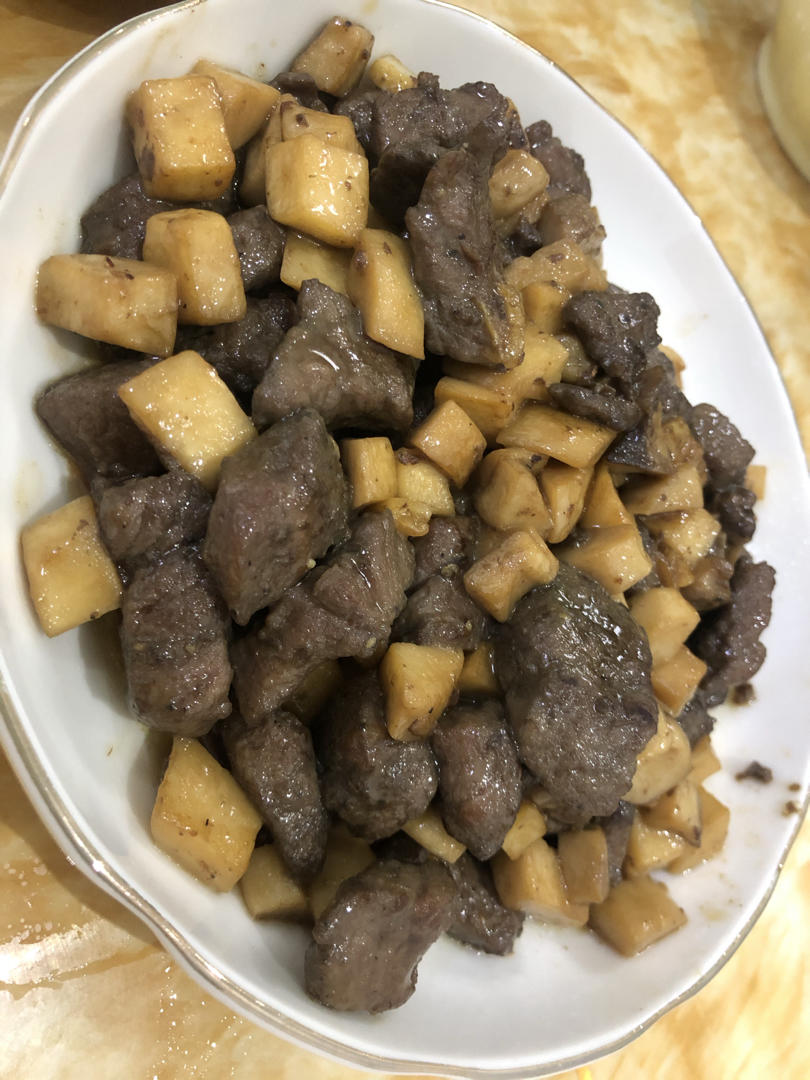 牛肉炒鸡腿菇