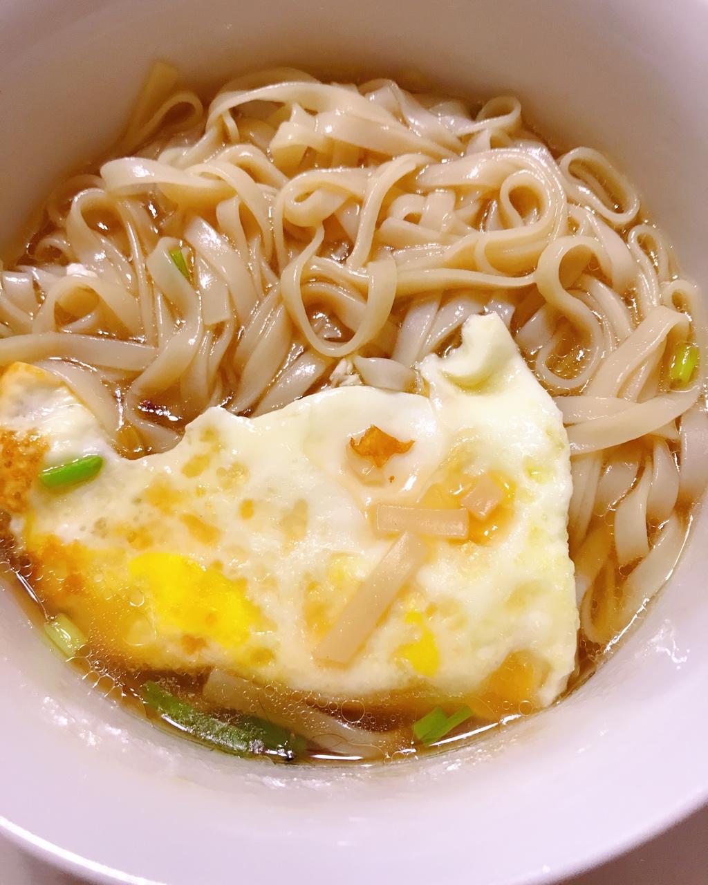 快手早餐葱油汤面