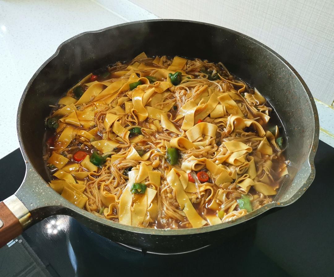 『素』金针菇烧豆皮