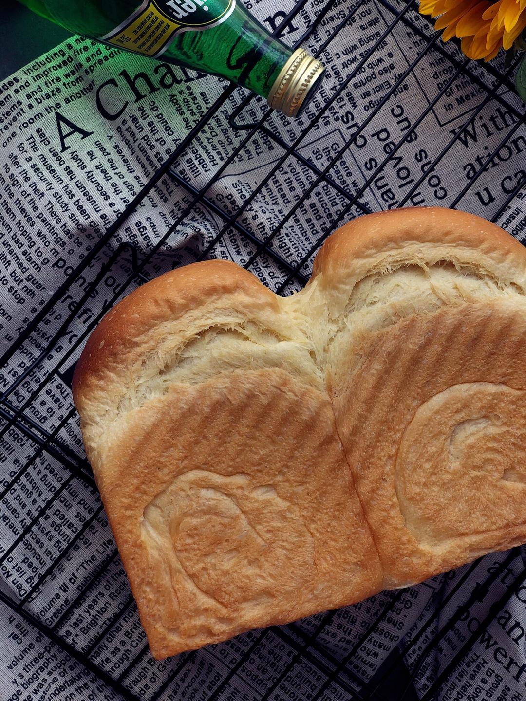 纯奶手撕吐司的做法 步骤1