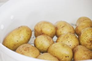 孜然椒盐小土豆🥔外酥里嫩的做法 步骤2
