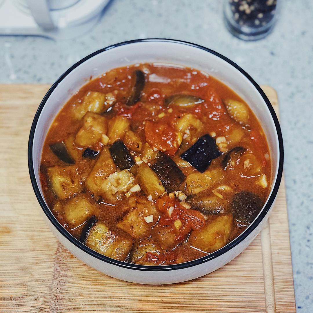 红烧茄子，好吃到舔盘子