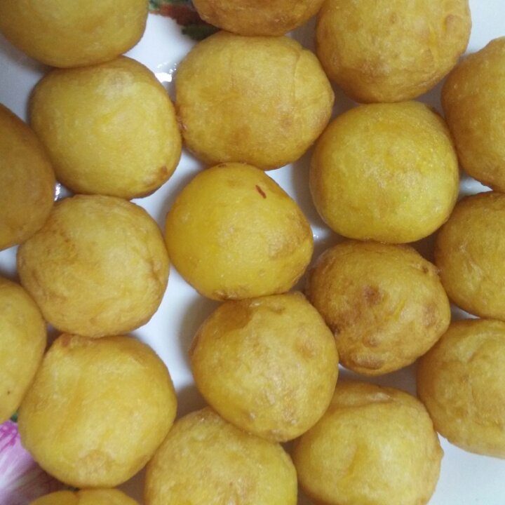 妈妈教炸的红薯丸子