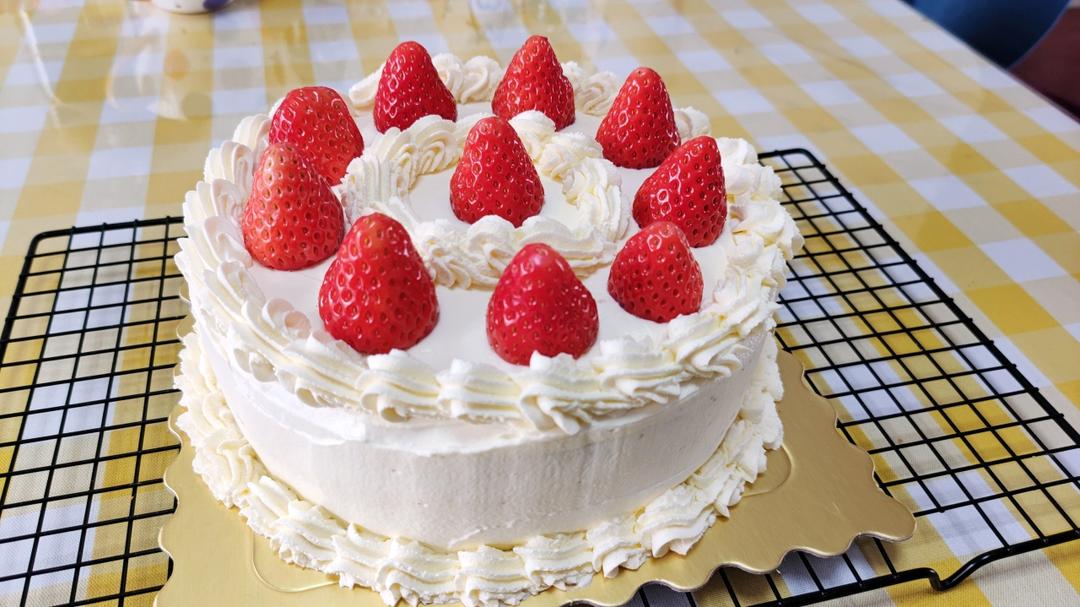 烤箱做蛋糕（戚风蛋糕的做法）