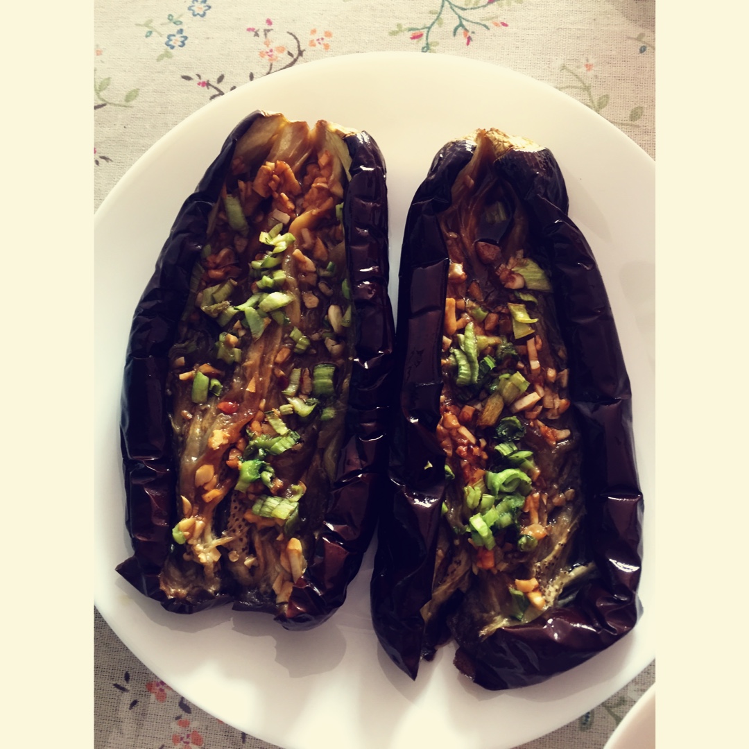 CC招牌菜销魂烤茄子，百吃不厌！